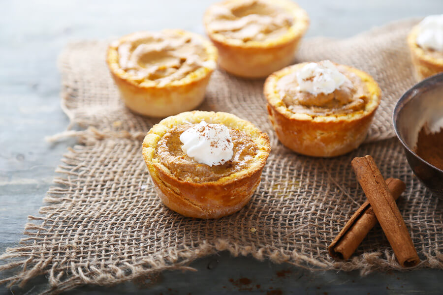 Low Carb Pumpkin Cheesecake Tarts