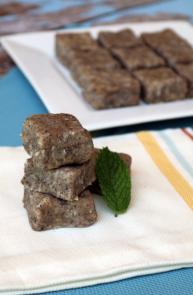 Almond Butter Chia Squares | Shared via iqyxmeyx.top