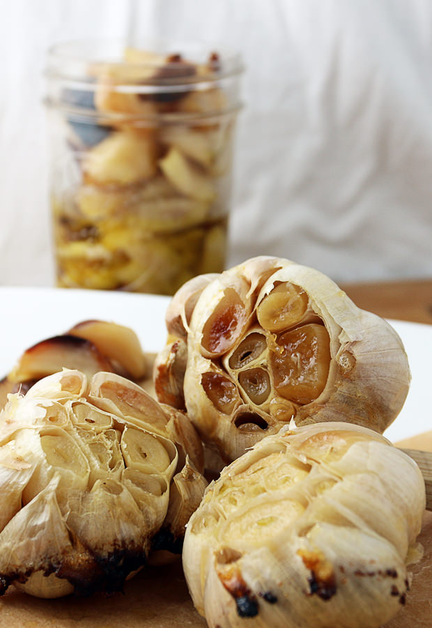 How to make delicious, oven roasted garlic to use in almost any recipe! Shared via iqyxmeyx.top