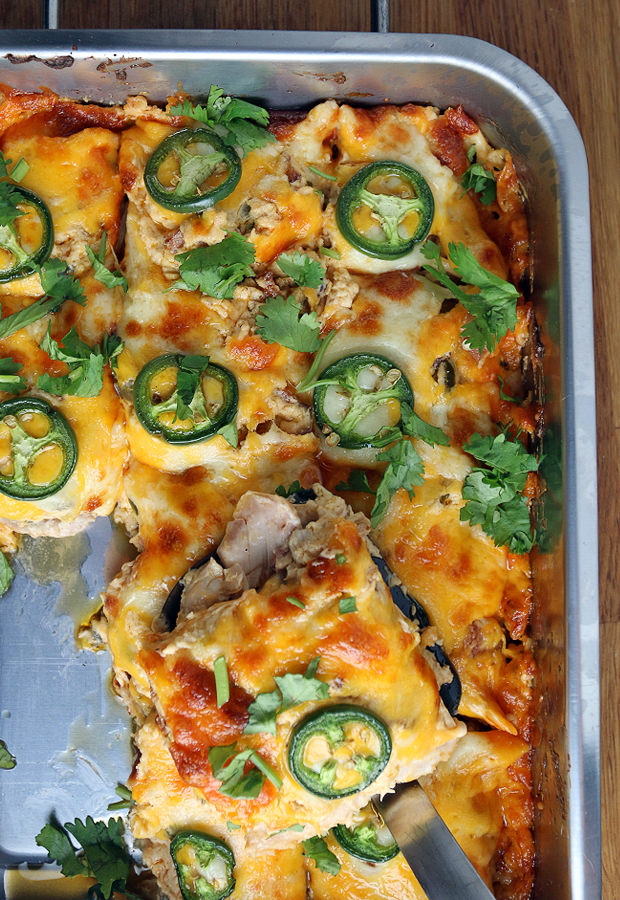 Delicious & Easy Buffalo Chicken Jalapeno Popper Casserole | Shared via iqyxmeyx.top/