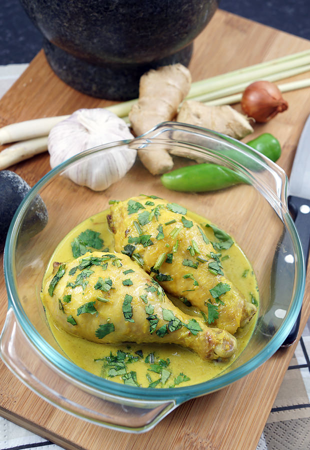 A rich and creamy curry chicken, made #keto! Shared via iqyxmeyx.top/