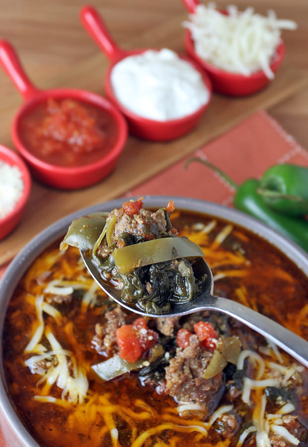 A #keto re-vamp of an old favorite: Sausage and Pepper Soup. Shared via iqyxmeyx.top/