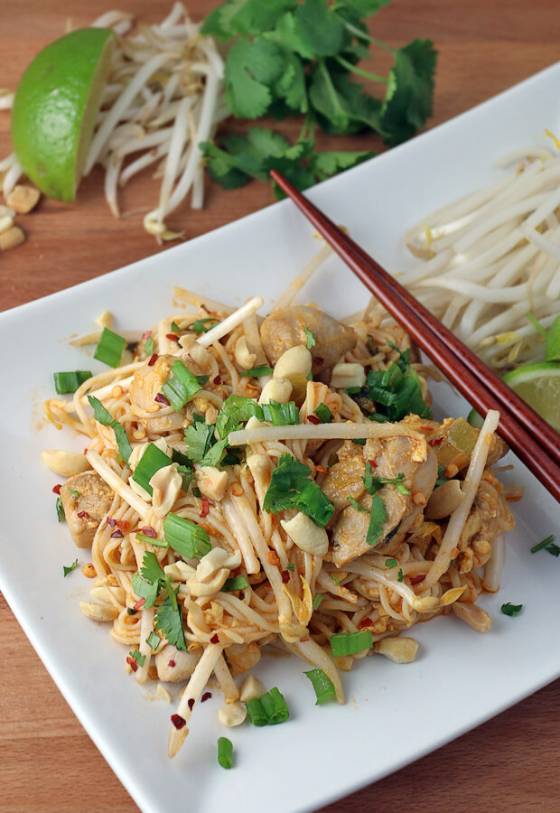 Enjoy the flavors of Chicken Pad Thai, while staying #keto! Shared via iqyxmeyx.top/