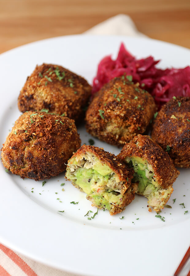 Little balls of fried tuna melts made into a crispy, portable, and delicious meal! Shared via iqyxmeyx.top