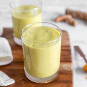 Anti Inflammatory Turmeric Smoothie Featured